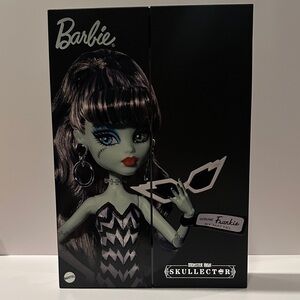 Monster High Skullector Barbie / Frankie Stein Empty Box for display